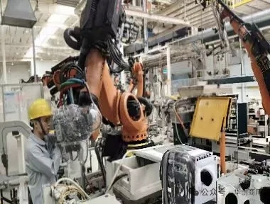 mmexport1766718068678